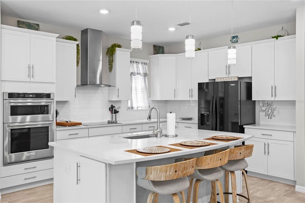 For Sale: $894,900 (5 beds, 4 baths, 4210 Square Feet)