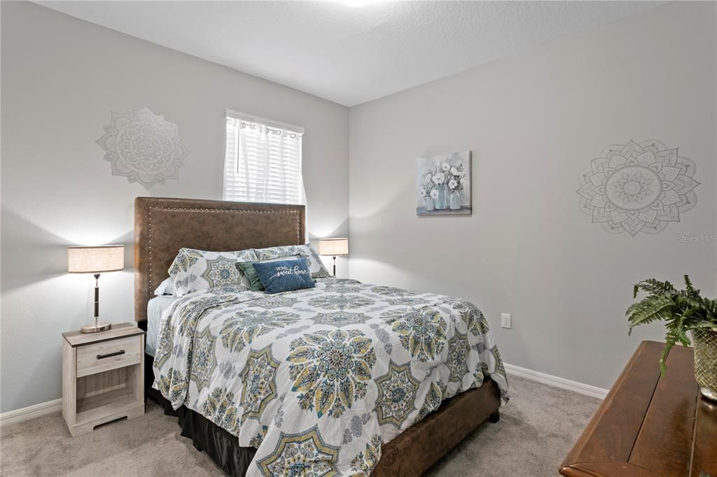 For Sale: $894,900 (5 beds, 4 baths, 4210 Square Feet)