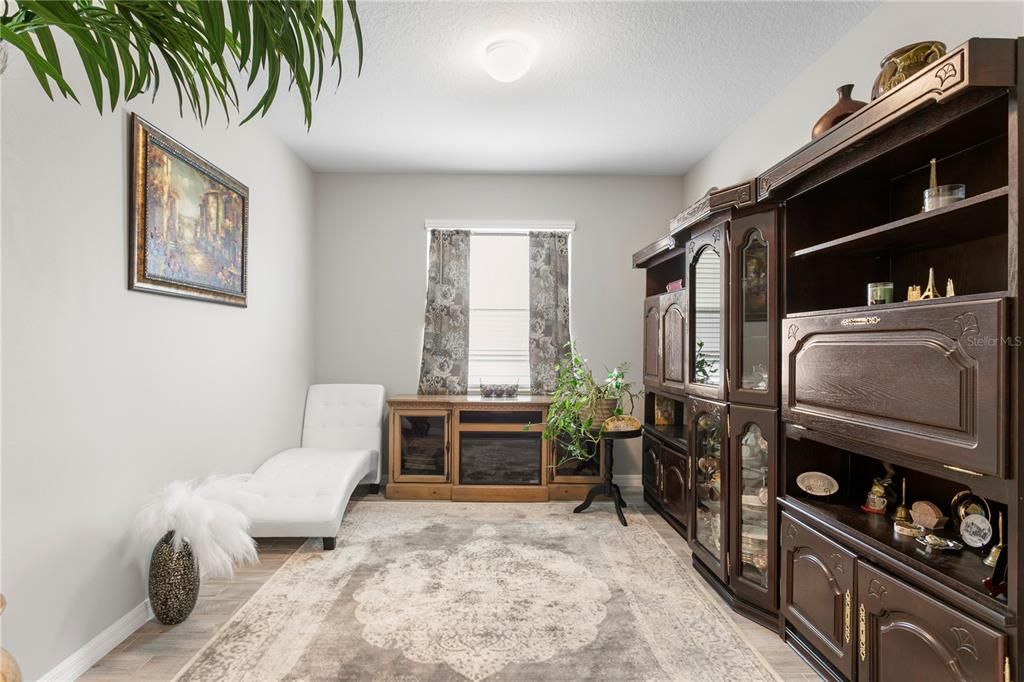 For Sale: $894,900 (5 beds, 4 baths, 4210 Square Feet)