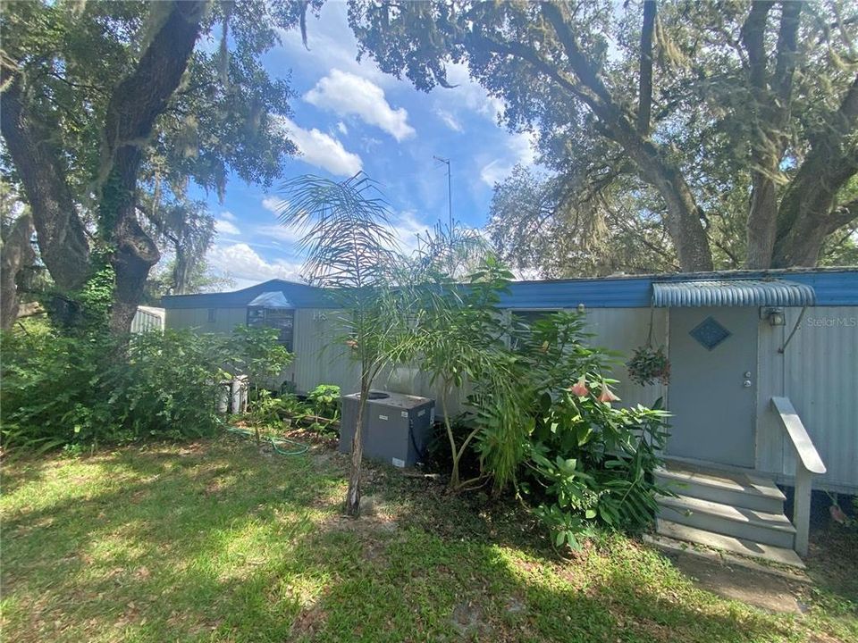 For Sale: $115,000 (3 beds, 1 baths, 672 Square Feet)