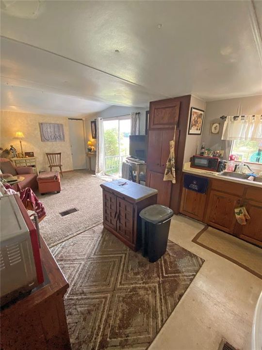 For Sale: $115,000 (3 beds, 1 baths, 672 Square Feet)