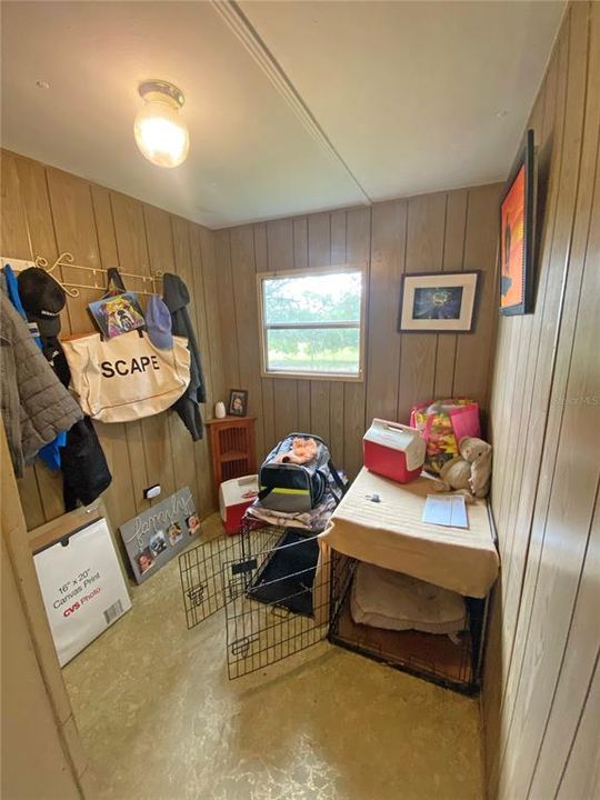 For Sale: $115,000 (3 beds, 1 baths, 672 Square Feet)