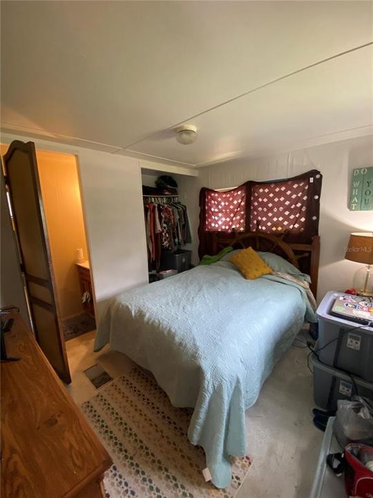 For Sale: $115,000 (3 beds, 1 baths, 672 Square Feet)