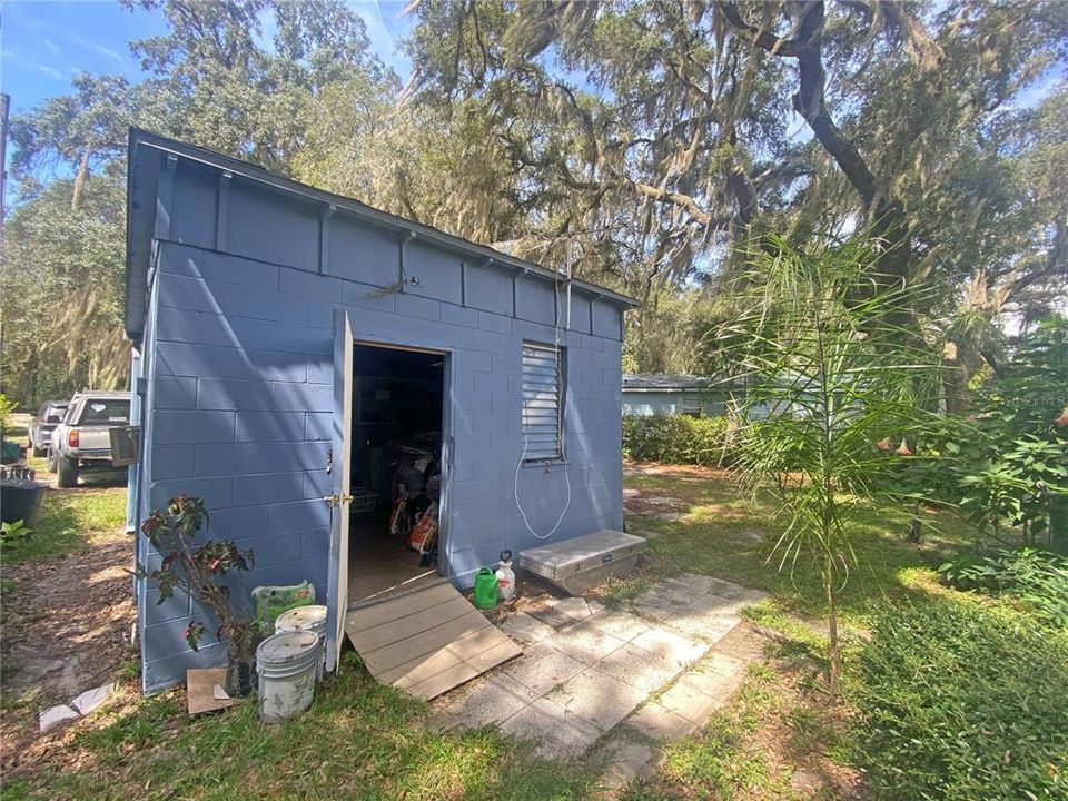 For Sale: $115,000 (3 beds, 1 baths, 672 Square Feet)