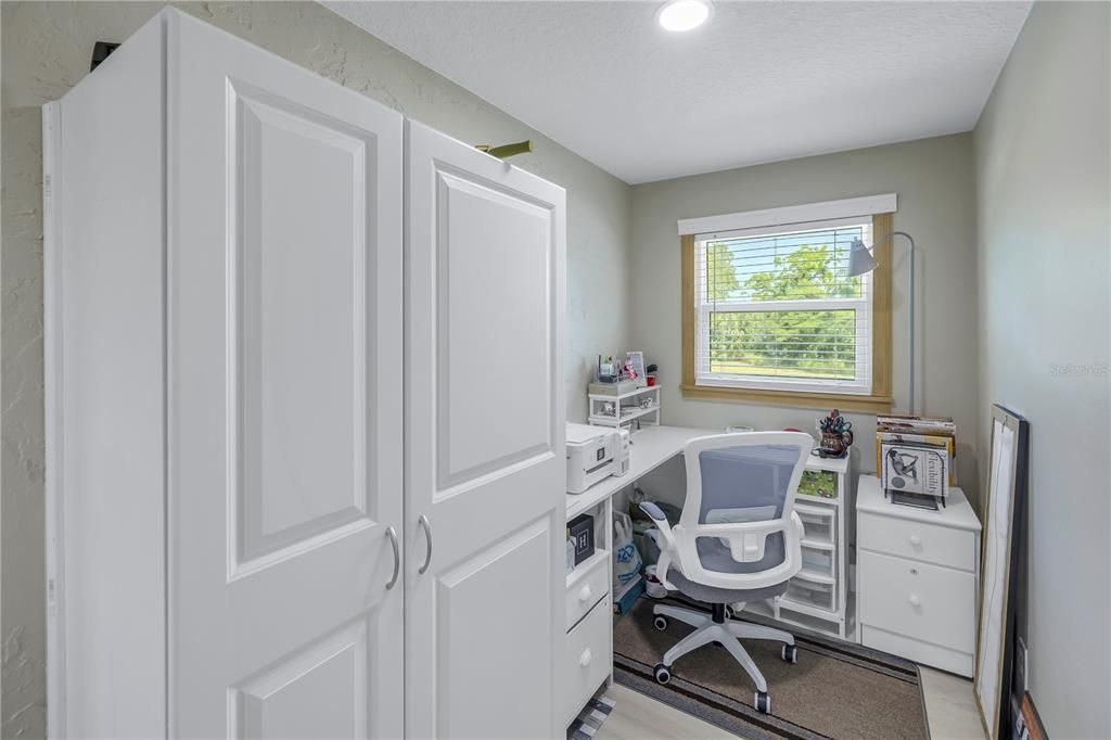 For Sale: $699,000 (2 beds, 2 baths, 1872 Square Feet)