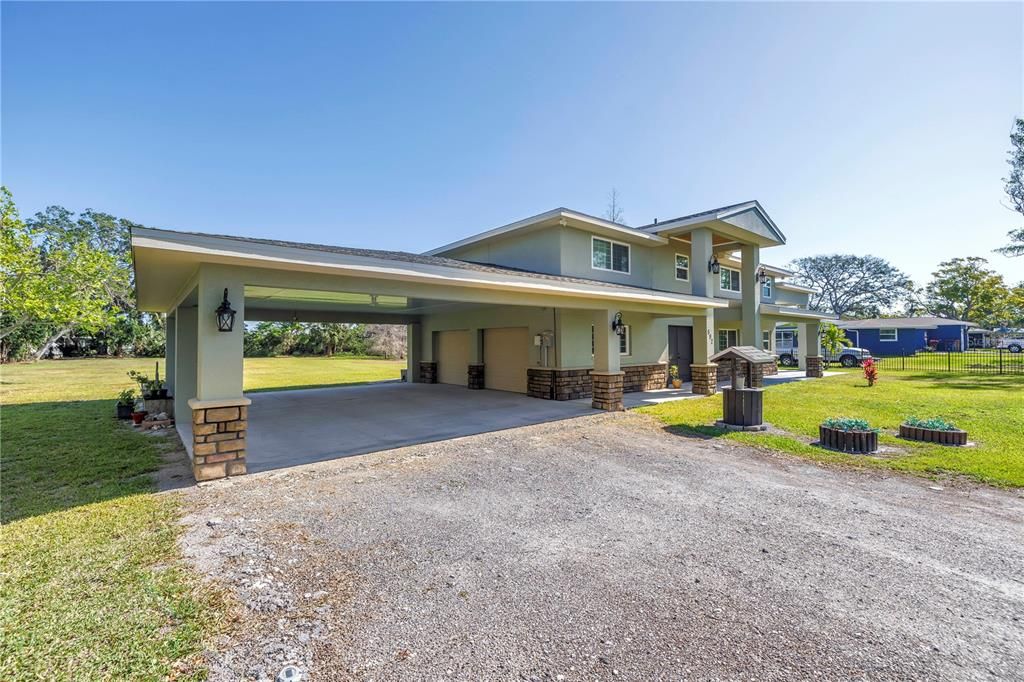 For Sale: $699,000 (2 beds, 2 baths, 1872 Square Feet)