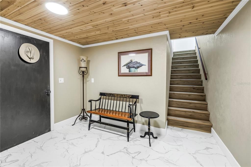 For Sale: $699,000 (2 beds, 2 baths, 1872 Square Feet)