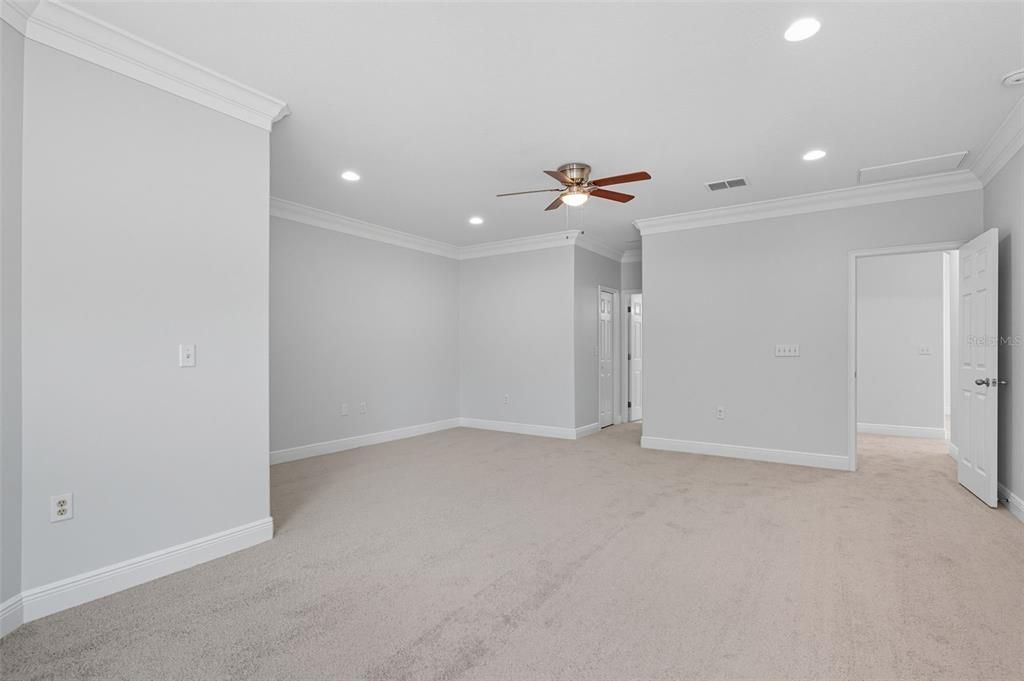 Active With Contract: $699,900 (4 beds, 3 baths, 2730 Square Feet)