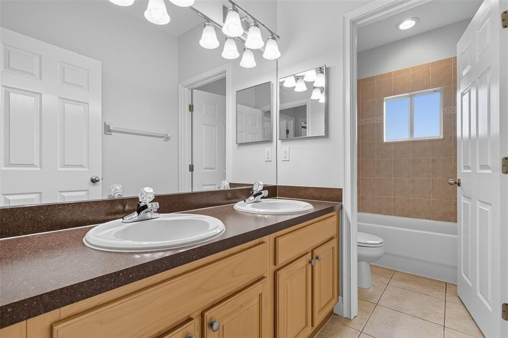 Active With Contract: $699,900 (4 beds, 3 baths, 2730 Square Feet)