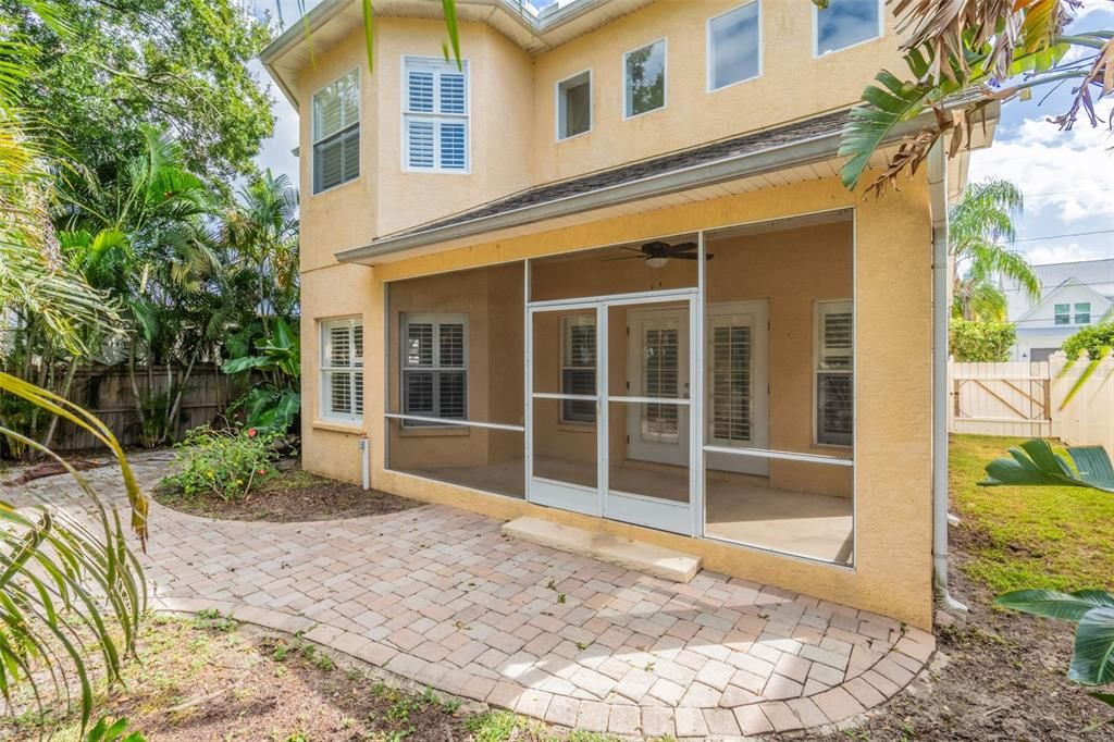 Active With Contract: $699,900 (4 beds, 3 baths, 2730 Square Feet)