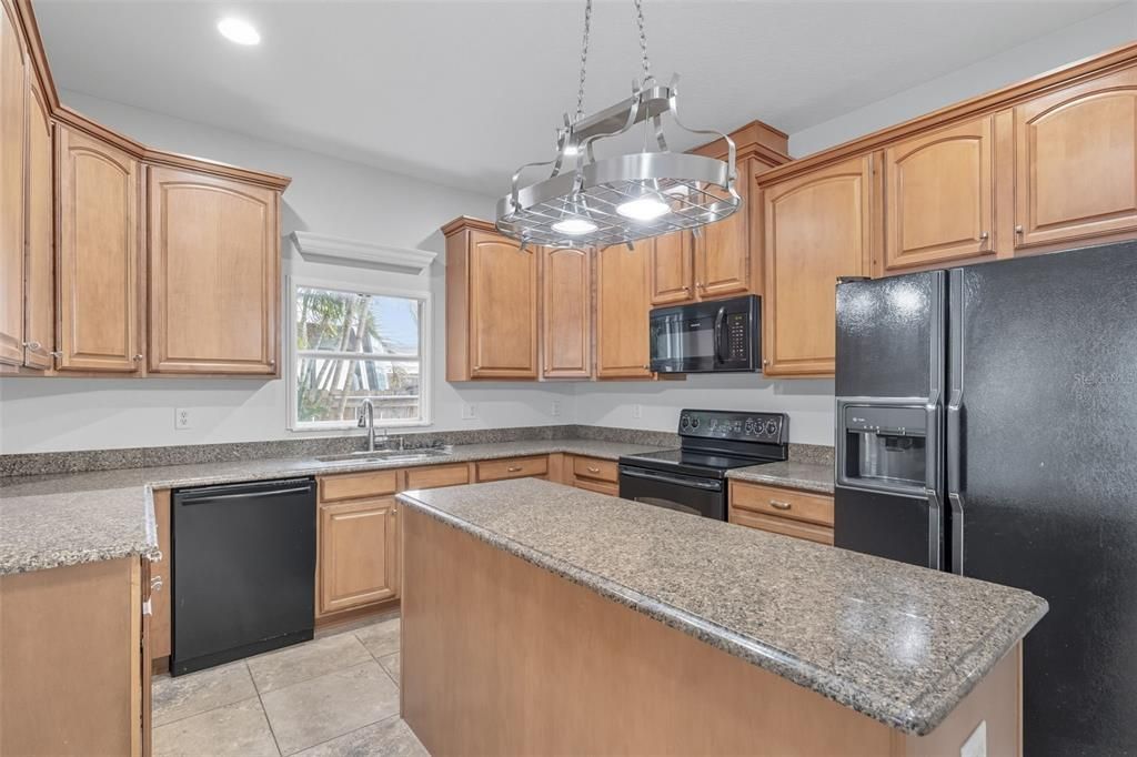 Active With Contract: $699,900 (4 beds, 3 baths, 2730 Square Feet)