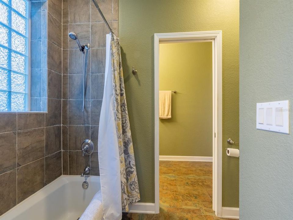 For Sale: $685,000 (3 beds, 2 baths, 1761 Square Feet)