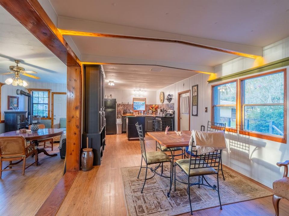 For Sale: $685,000 (3 beds, 2 baths, 1761 Square Feet)