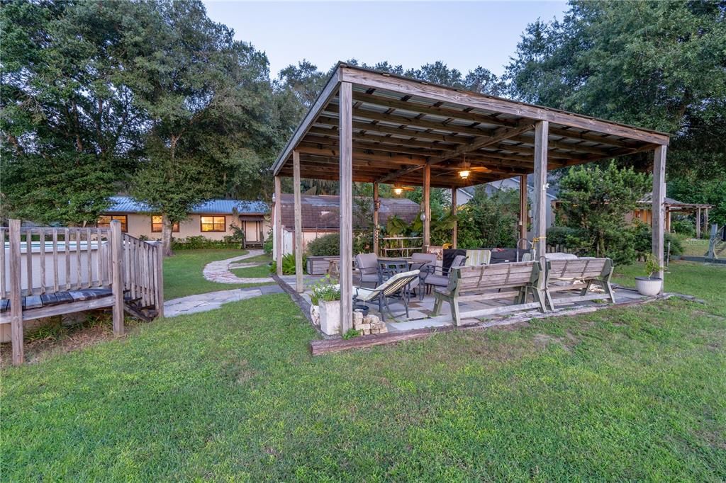 For Sale: $685,000 (3 beds, 2 baths, 1761 Square Feet)