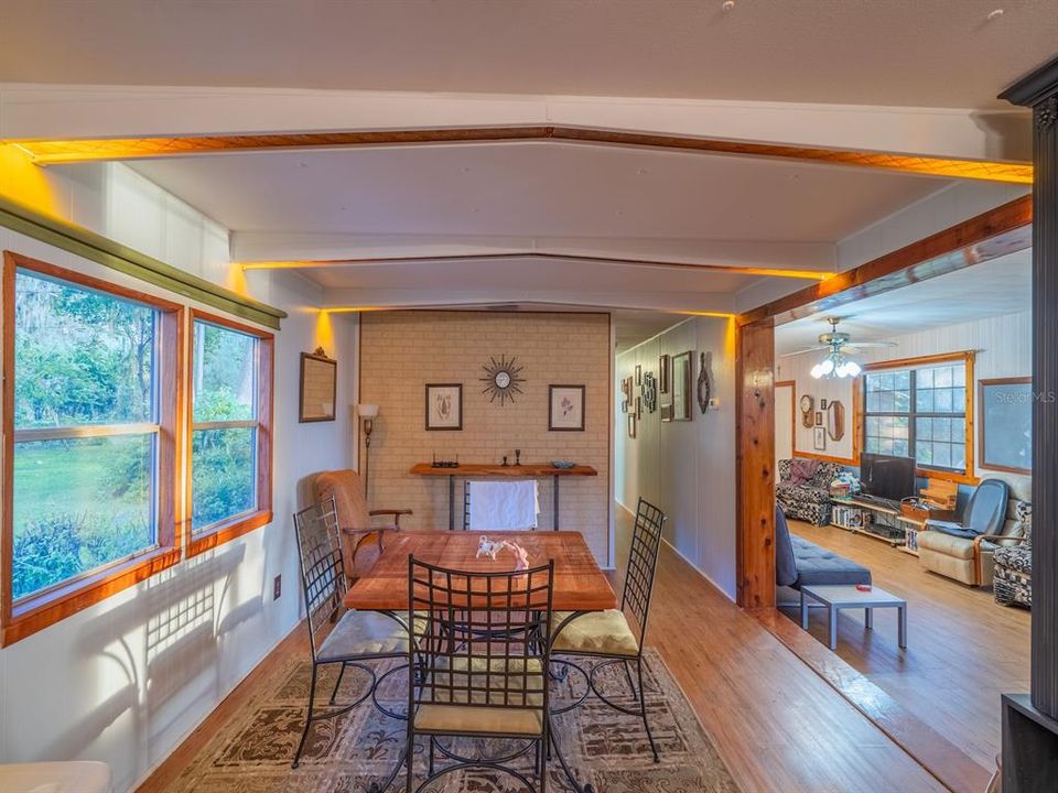 For Sale: $685,000 (3 beds, 2 baths, 1761 Square Feet)