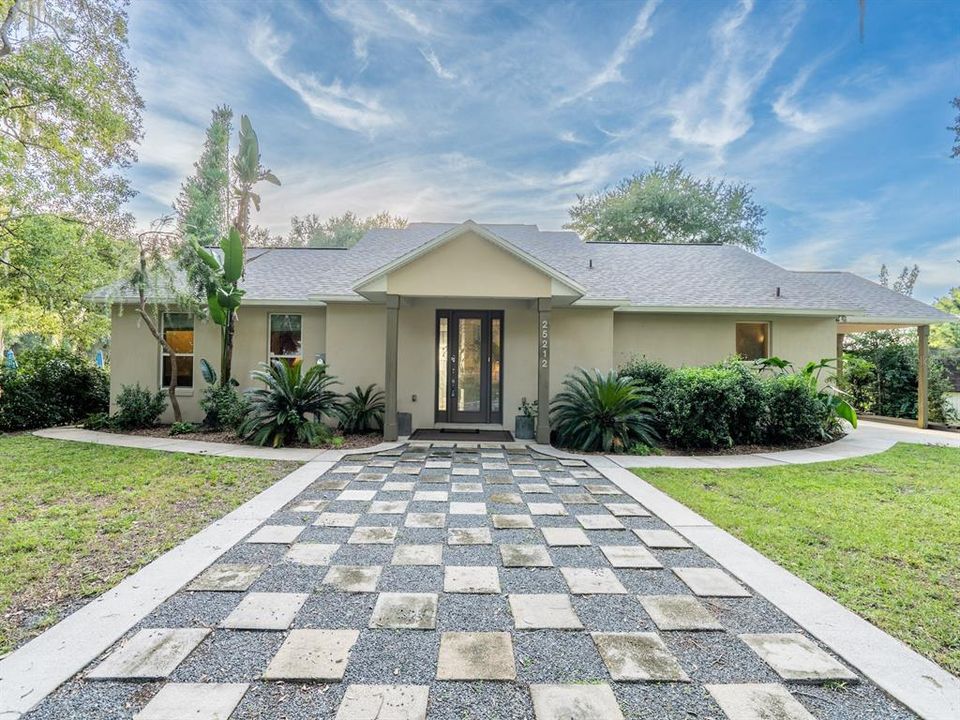 For Sale: $685,000 (3 beds, 2 baths, 1761 Square Feet)