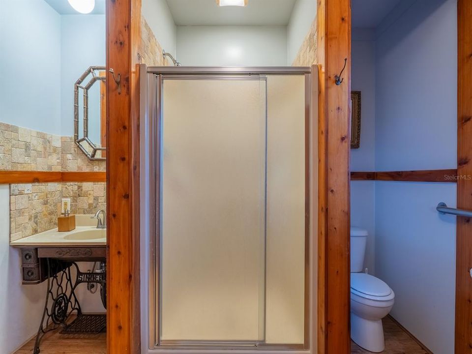 For Sale: $685,000 (3 beds, 2 baths, 1761 Square Feet)