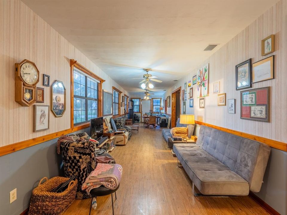 For Sale: $685,000 (3 beds, 2 baths, 1761 Square Feet)