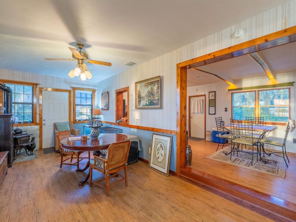 For Sale: $685,000 (3 beds, 2 baths, 1761 Square Feet)