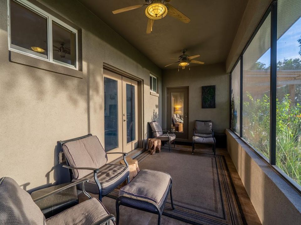 For Sale: $685,000 (3 beds, 2 baths, 1761 Square Feet)