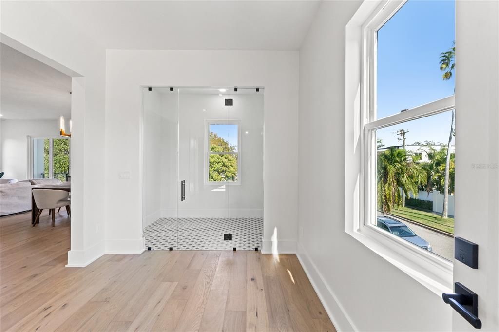 En Renta: $21,500 (6 camas, 5 baños, 3960 Pies cuadrados)