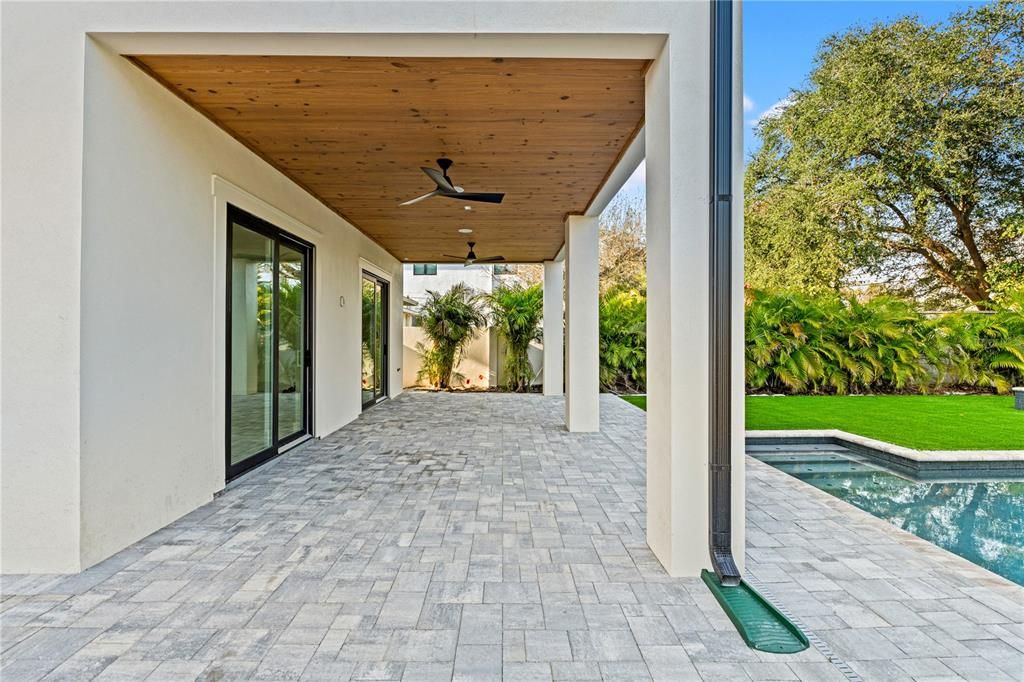 En Renta: $21,500 (6 camas, 5 baños, 3960 Pies cuadrados)