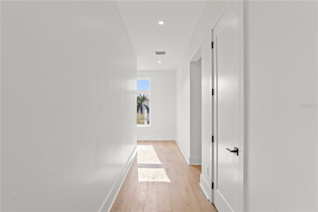 En Renta: $21,500 (6 camas, 5 baños, 3960 Pies cuadrados)