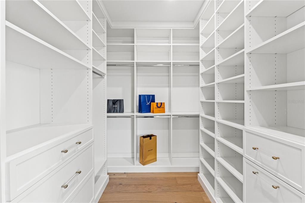 En Renta: $21,500 (6 camas, 5 baños, 3960 Pies cuadrados)