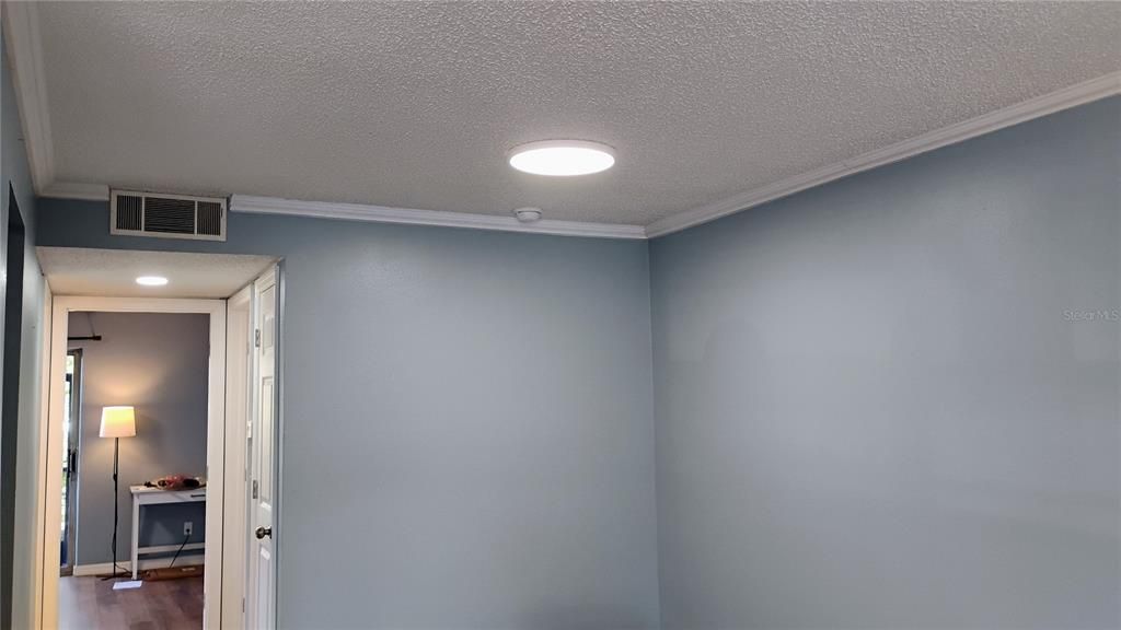 Active With Contract: $110,000 (1 beds, 1 baths, 760 Square Feet)