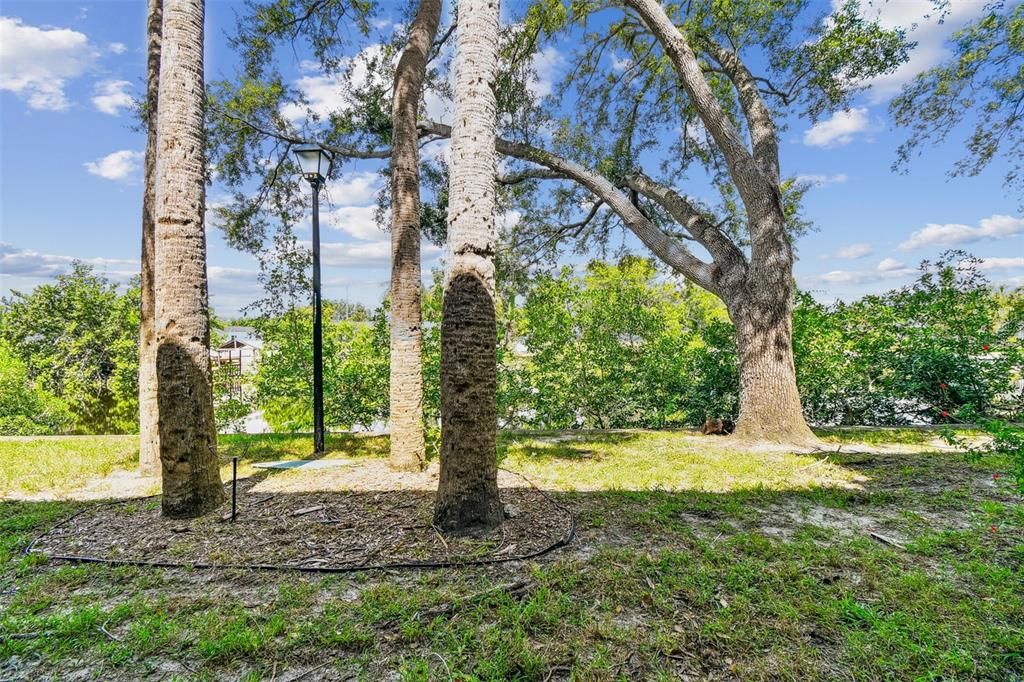 For Sale: $130,000 (1 beds, 1 baths, 760 Square Feet)