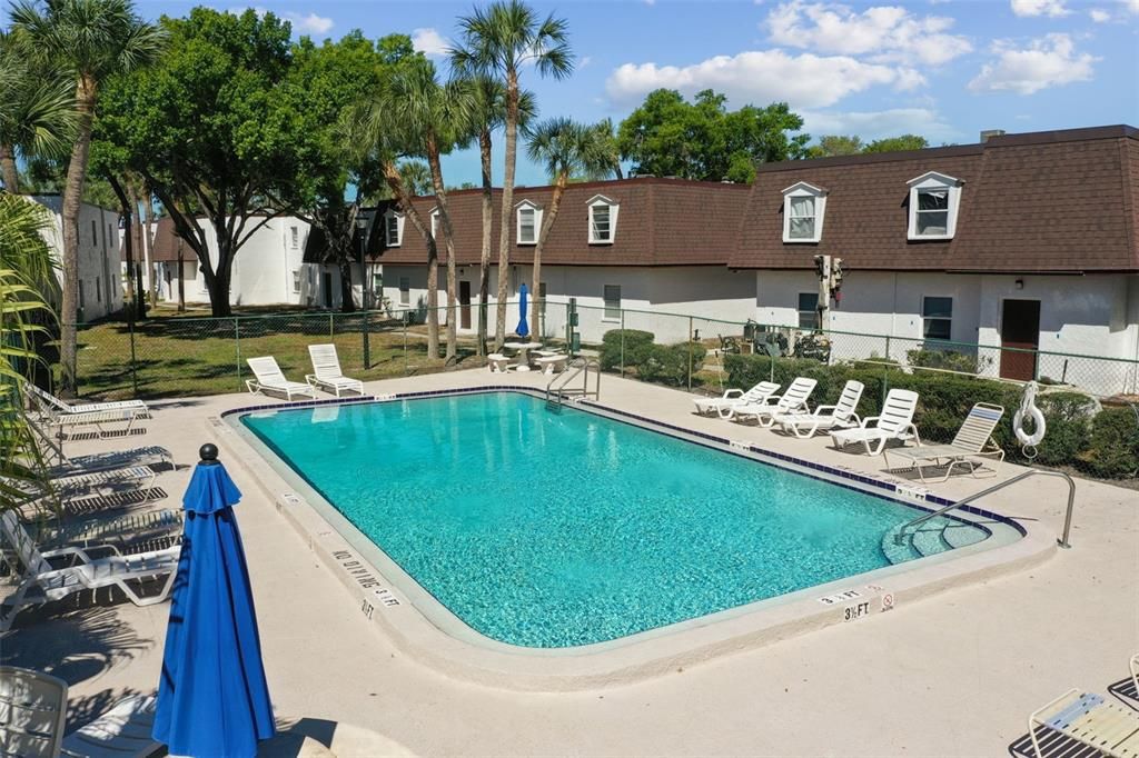 For Sale: $130,000 (1 beds, 1 baths, 760 Square Feet)