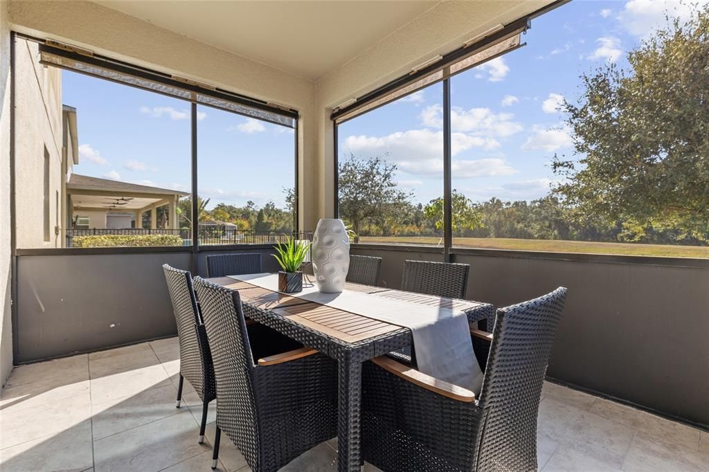 合同活跃: $749,900 (5 贝兹, 4 浴室, 4259 平方英尺)