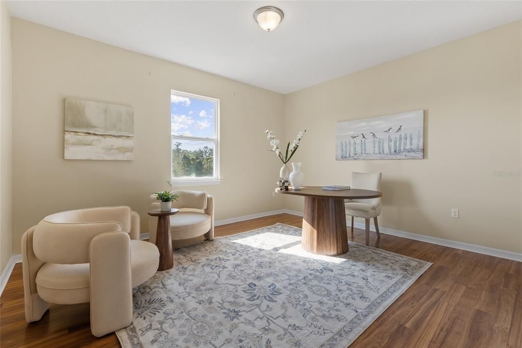 合同活跃: $749,900 (5 贝兹, 4 浴室, 4259 平方英尺)