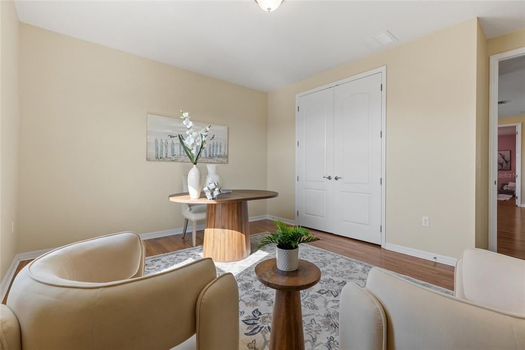 合同活跃: $749,900 (5 贝兹, 4 浴室, 4259 平方英尺)