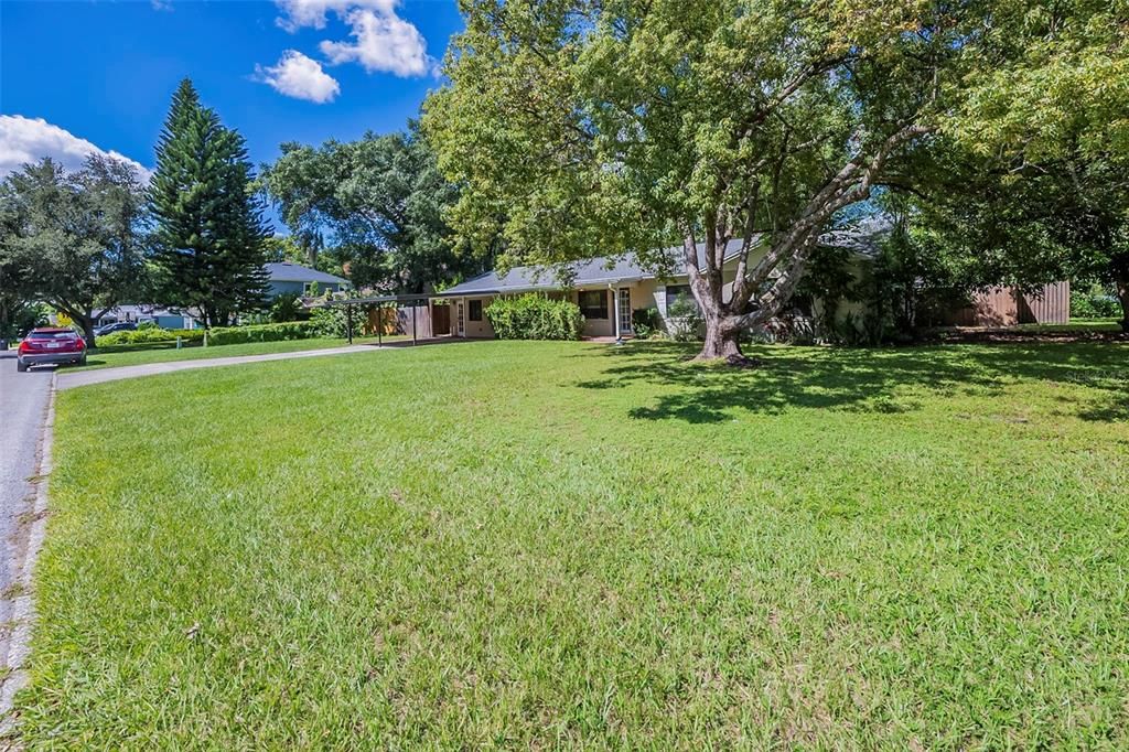 Active With Contract: $449,900 (3 beds, 2 baths, 2277 Square Feet)