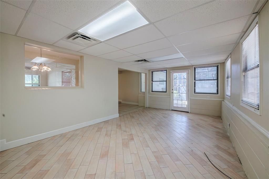 Active With Contract: $449,900 (3 beds, 2 baths, 2277 Square Feet)