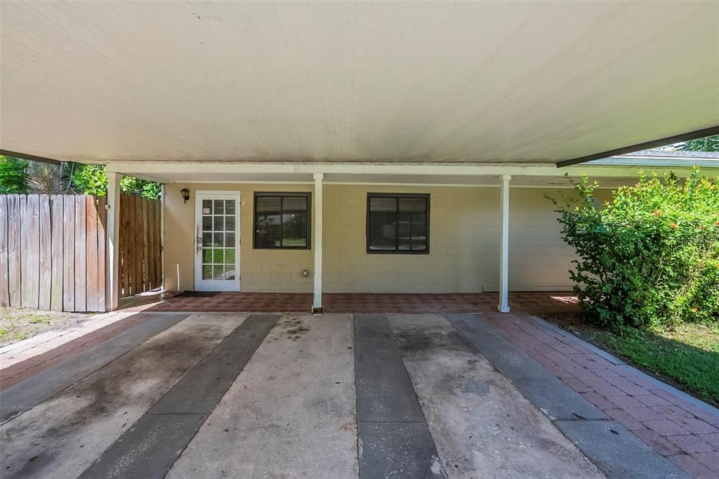 Active With Contract: $449,900 (3 beds, 2 baths, 2277 Square Feet)