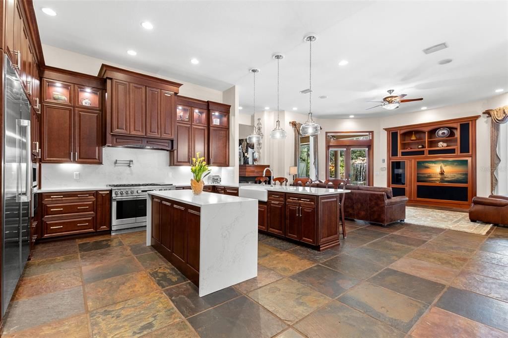 En Venta: $2,890,000 (5 camas, 6 baños, 7943 Pies cuadrados)