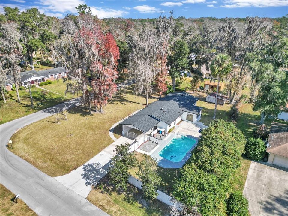 Active With Contract: $299,900 (3 beds, 3 baths, 1960 Square Feet)