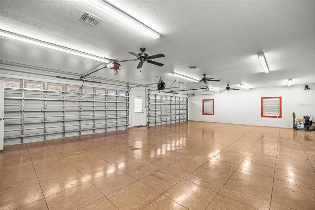 En Venta: $664,900 (4 camas, 2 baños, 3686 Pies cuadrados)