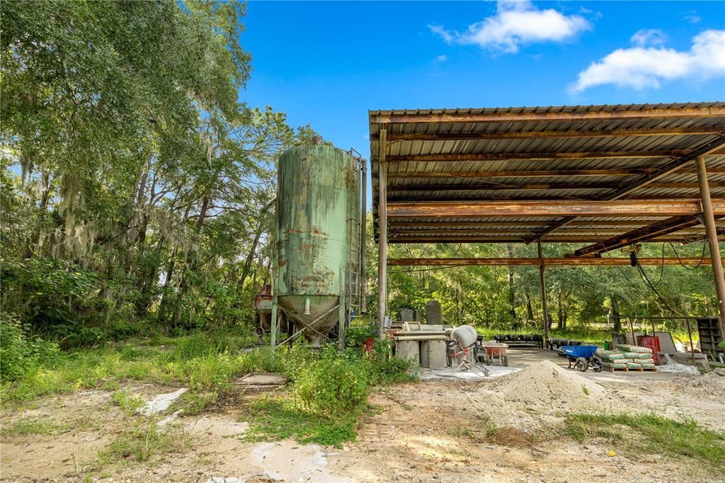 合同活跃: $725,000 (0 贝兹, 0 浴室, 1392 平方英尺)