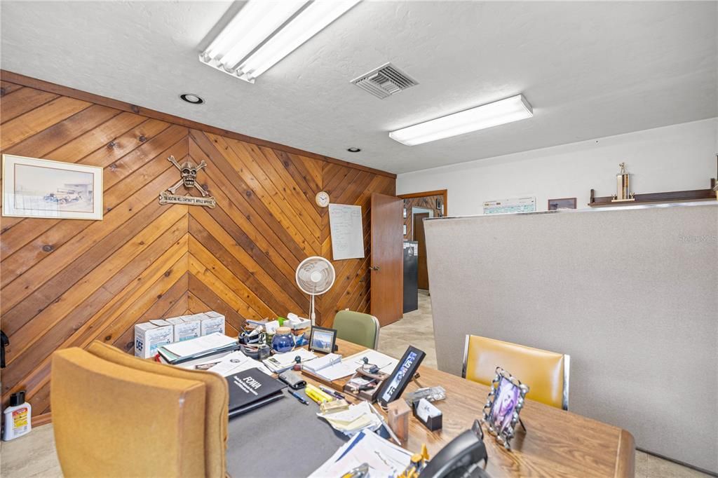 合同活跃: $725,000 (0 贝兹, 0 浴室, 1392 平方英尺)