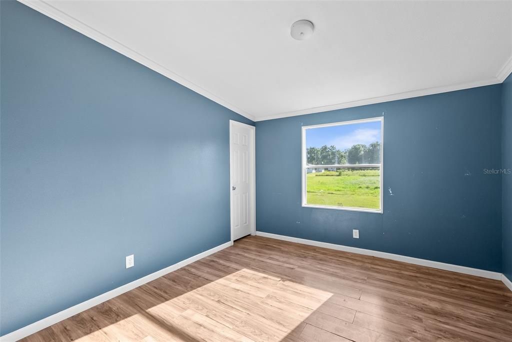 For Sale: $215,000 (3 beds, 2 baths, 1574 Square Feet)