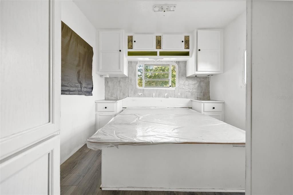 For Sale: $215,000 (3 beds, 2 baths, 1574 Square Feet)