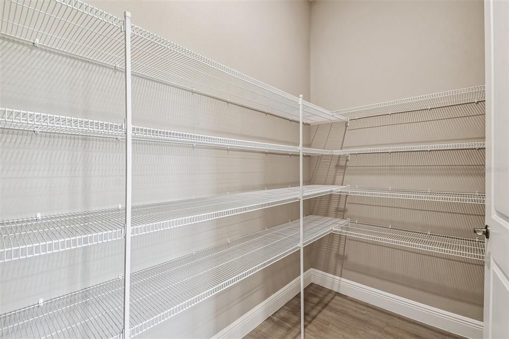 Active With Contract: $699,990 (5 beds, 4 baths, 3440 Square Feet)