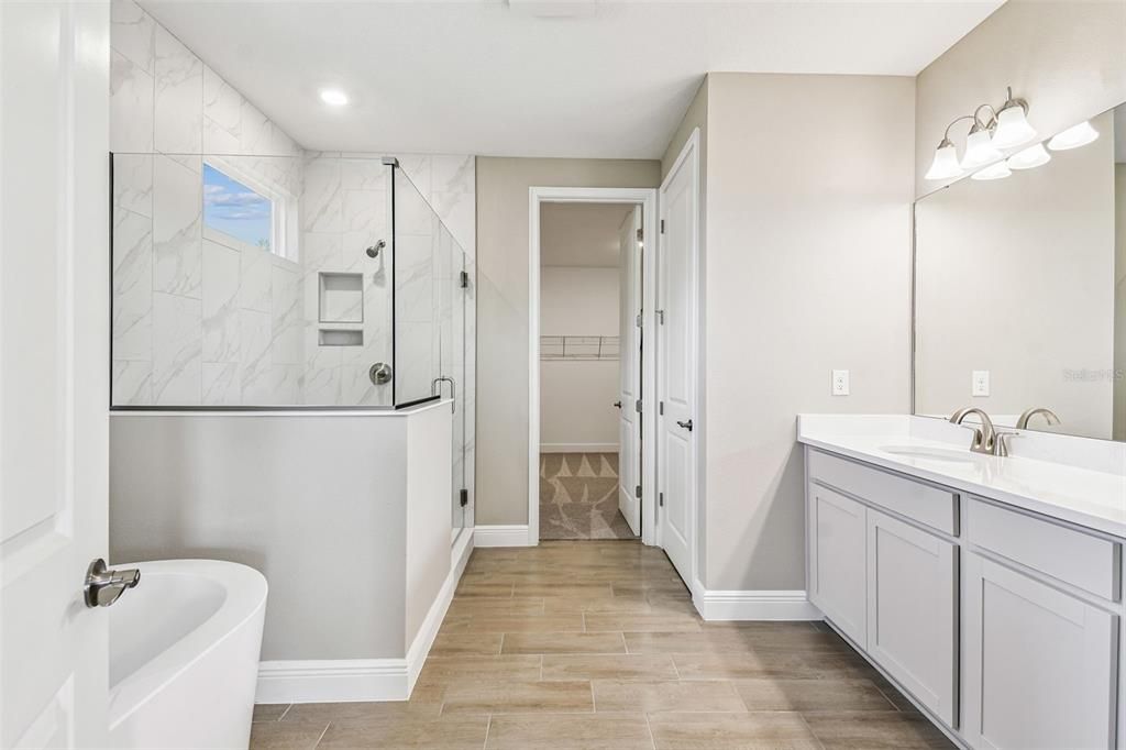 Active With Contract: $699,990 (5 beds, 4 baths, 3440 Square Feet)