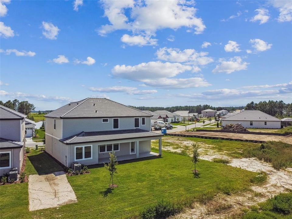 Active With Contract: $699,990 (5 beds, 4 baths, 3440 Square Feet)