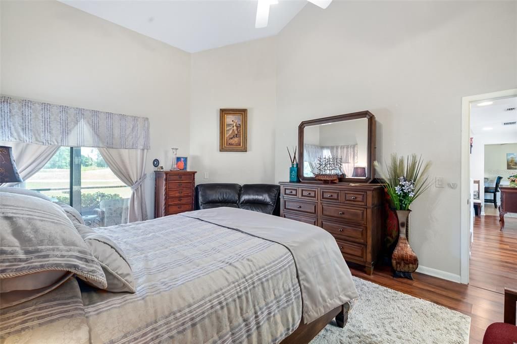 For Sale: $293,000 (3 beds, 2 baths, 1665 Square Feet)