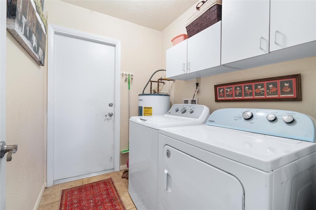 For Sale: $293,000 (3 beds, 2 baths, 1665 Square Feet)