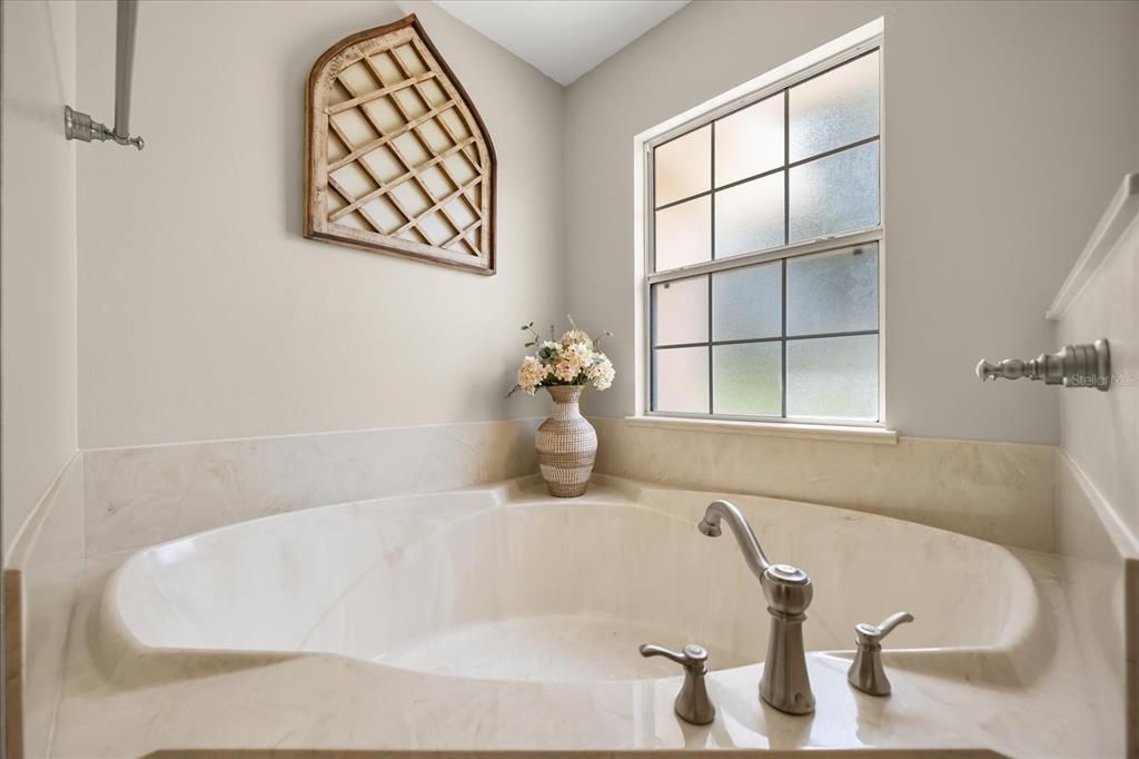 Active With Contract: $449,900 (4 beds, 3 baths, 2446 Square Feet)